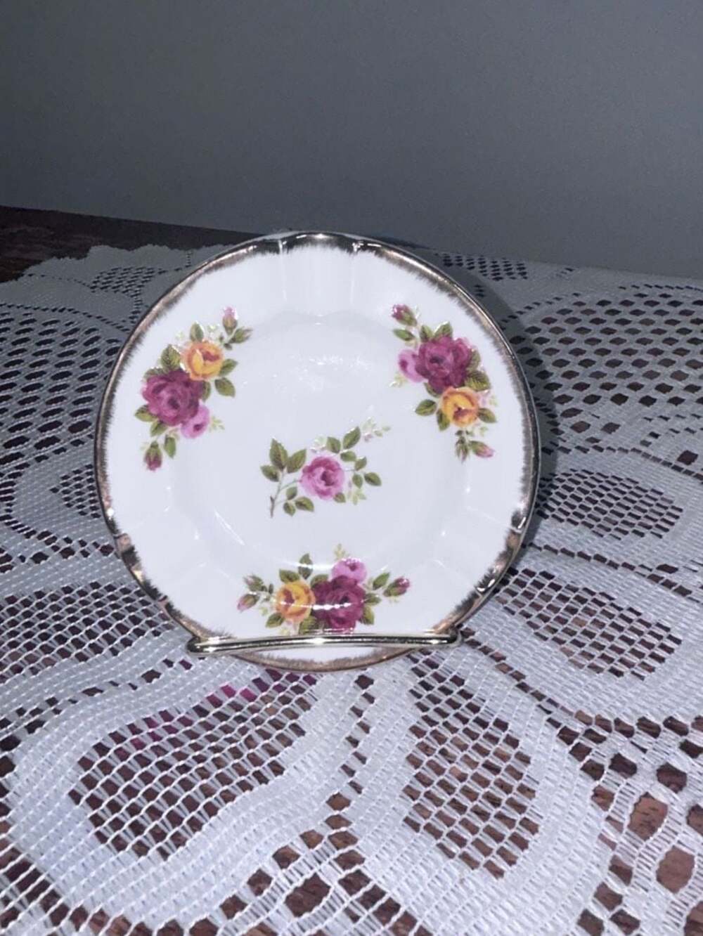 Brinn's Bone China Rose Pattern Small Trinket Dish / Ashtray with Gold Trim